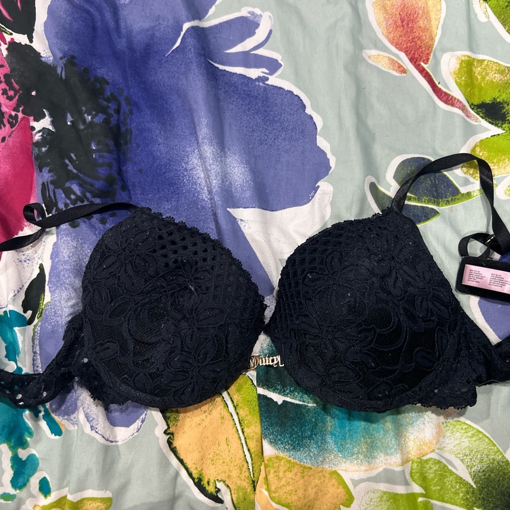Juicy Couture 38C black bra